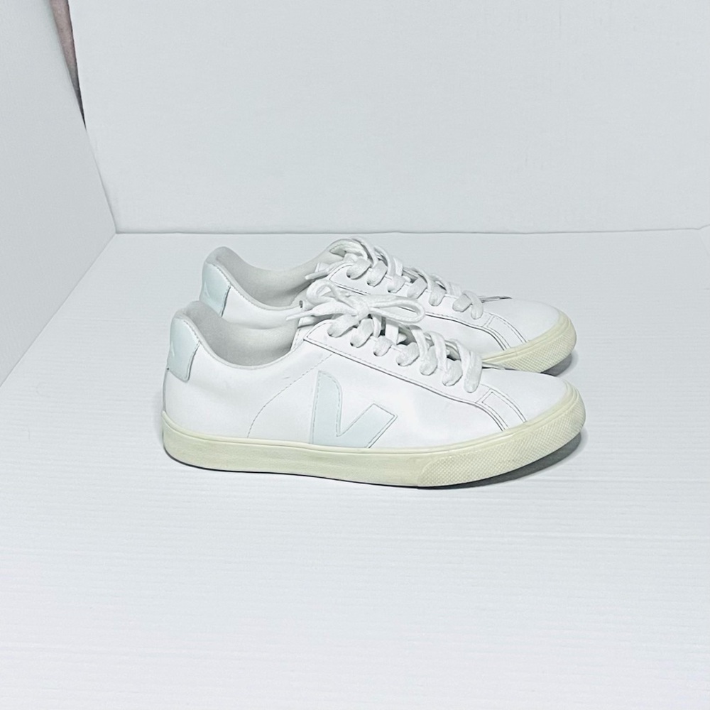 Veja Men's White Sneakers - Picture 11 of 12